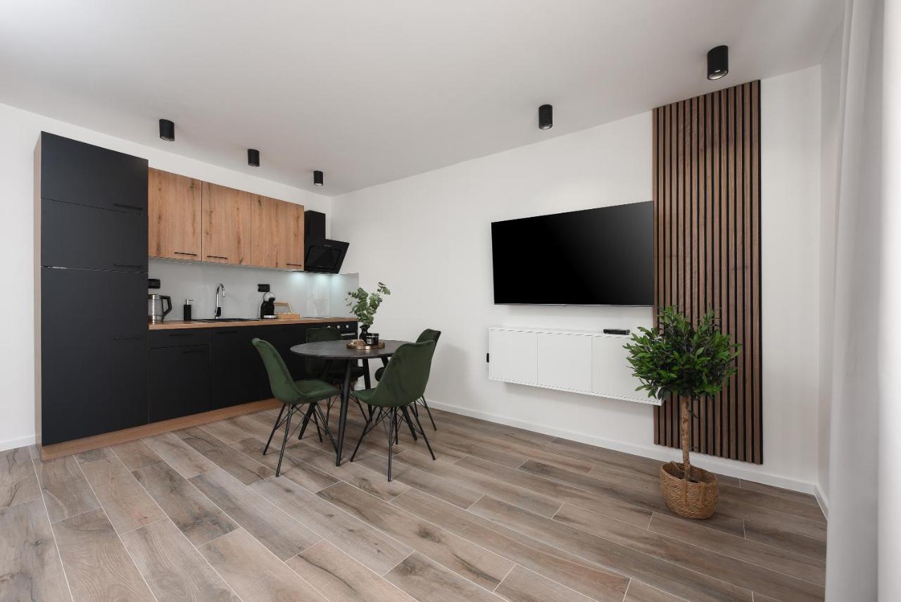 Aura Exclusive Apartment & Room Zara Esterno foto